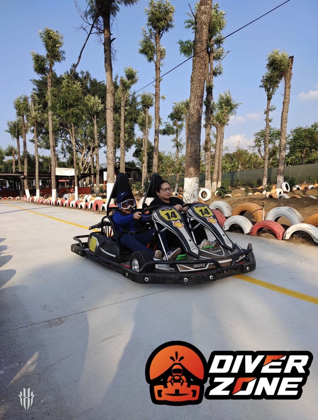 Kart doble pista fast en Diver Zone